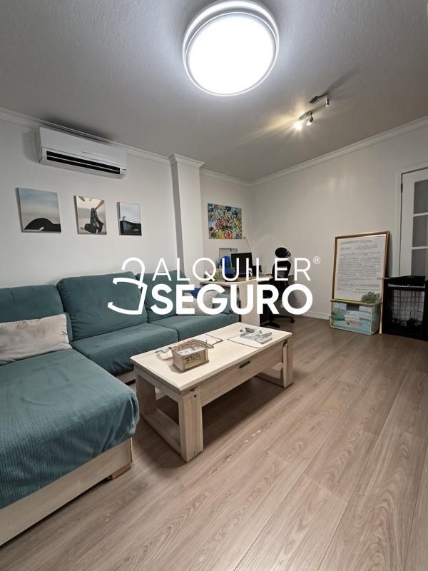 Pis de lloguer en  Granada Capital amb Aire condicionat, Terrassa i Moblat