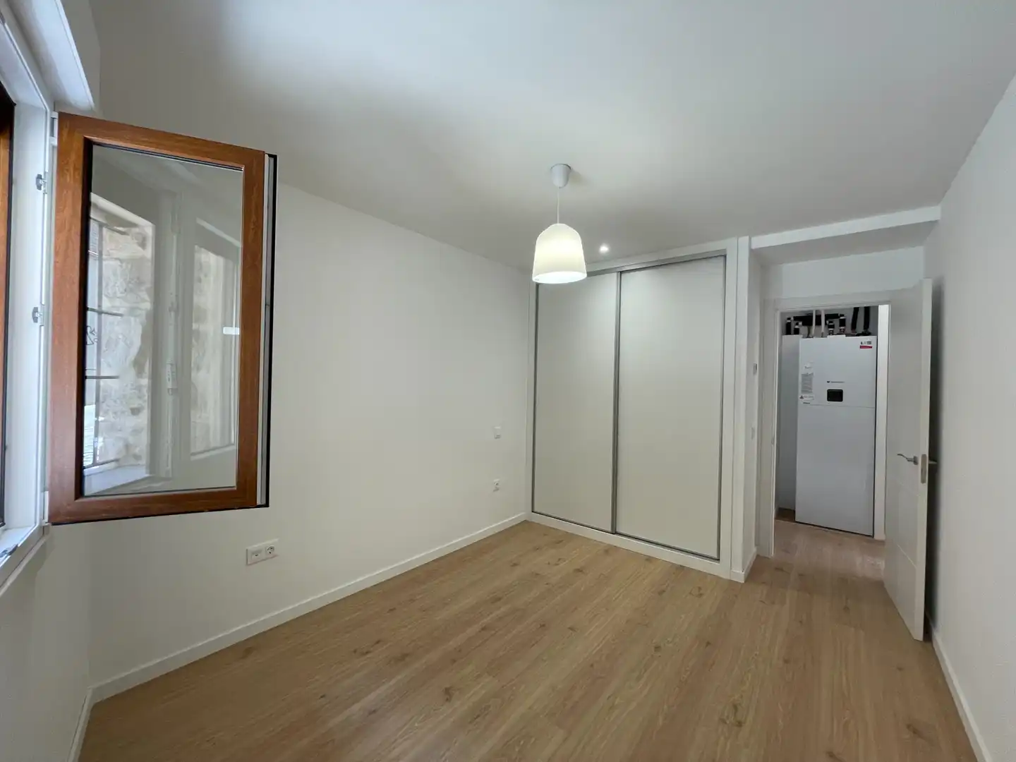 Habitación de Planta baja de alquiler en San Agustín del Guadalix con Calefacción, Horno y Lavadora