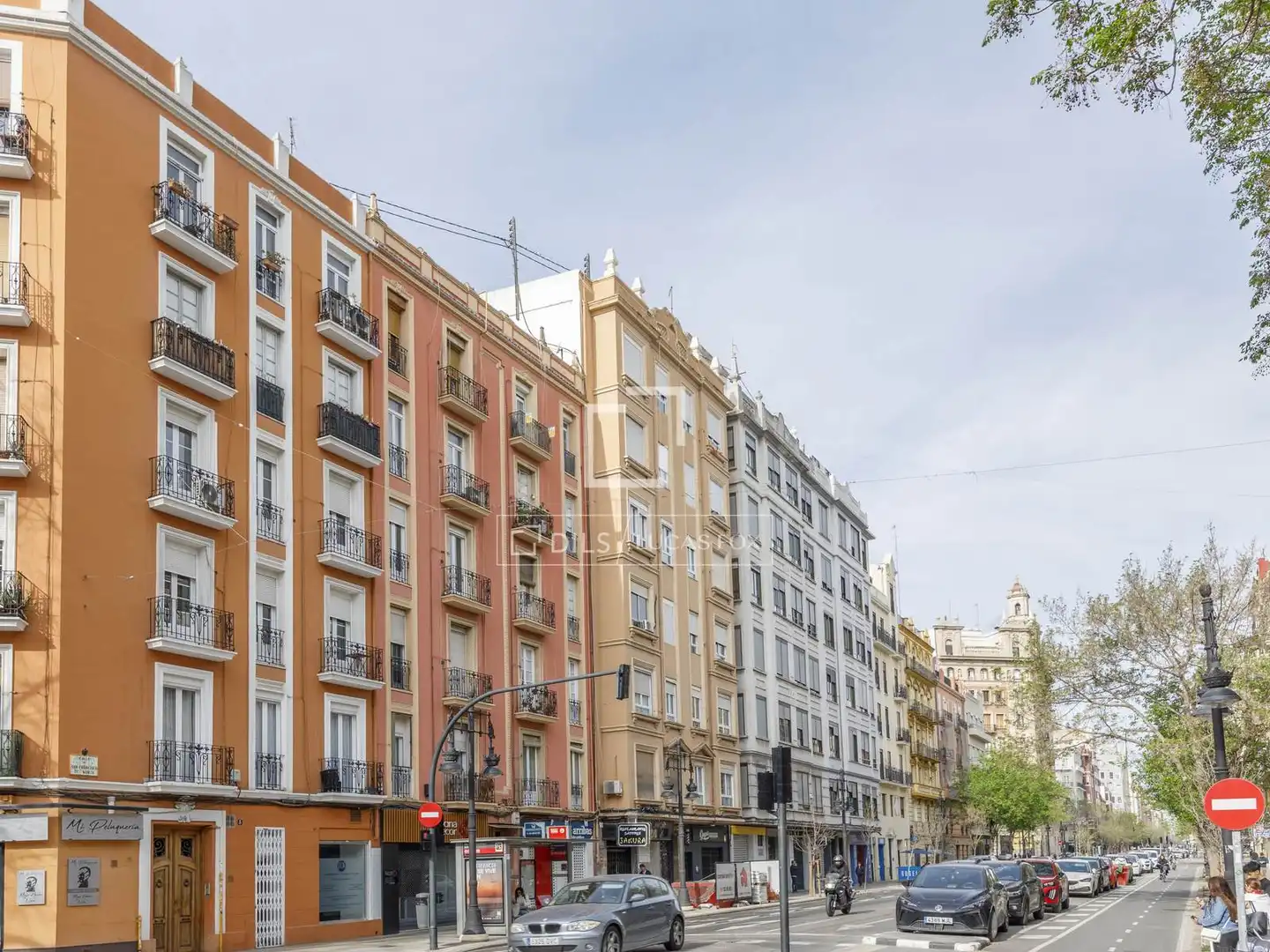 Vista exterior de Pis en venda en Valencia amb Aire condicionat i Calefacció