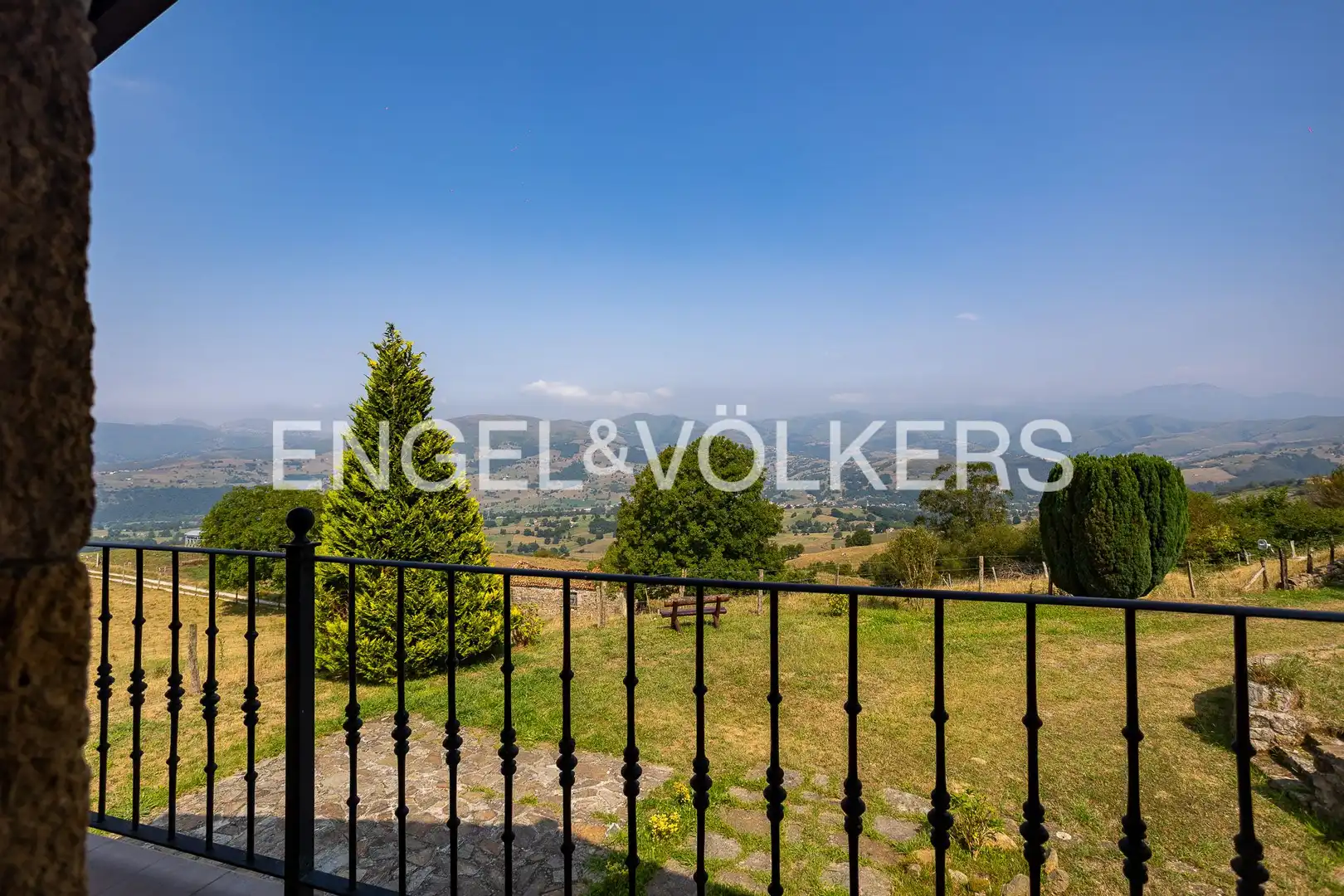 Finca rústica en venta en Villacarriedo con Calefacción, Jardín privado y Terraza