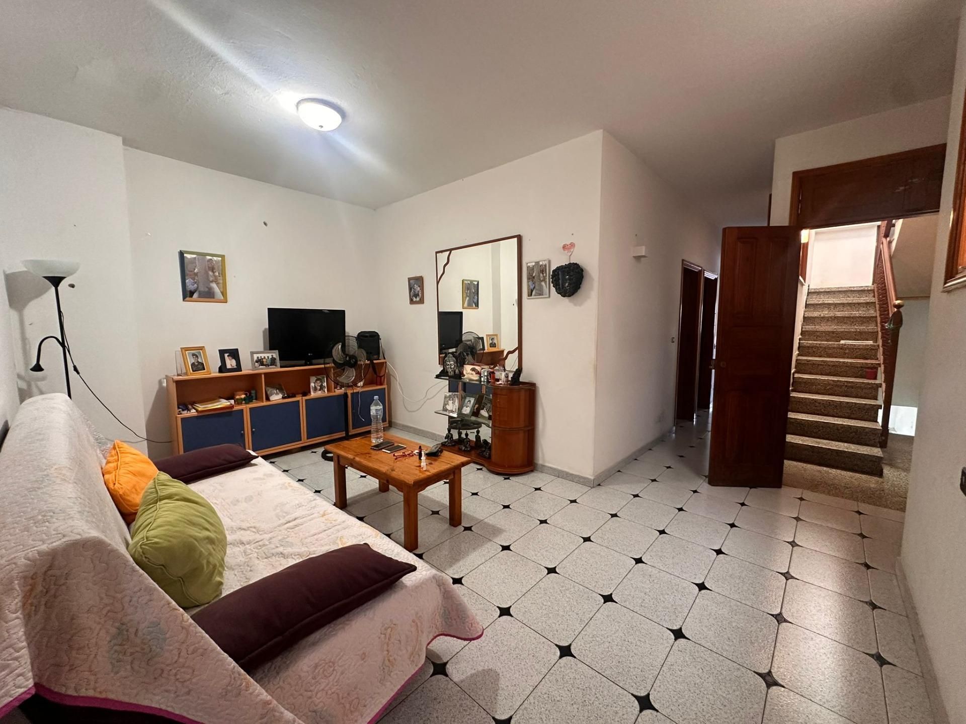 Living room of Single-family semi-detached for sale in Santa Lucía de Tirajana  with Terrace