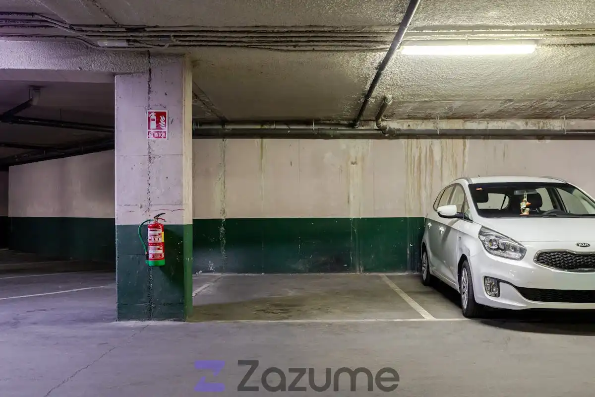 Parking de Piso de alquiler en Móstoles con Aire acondicionado, Calefacción y Parquet