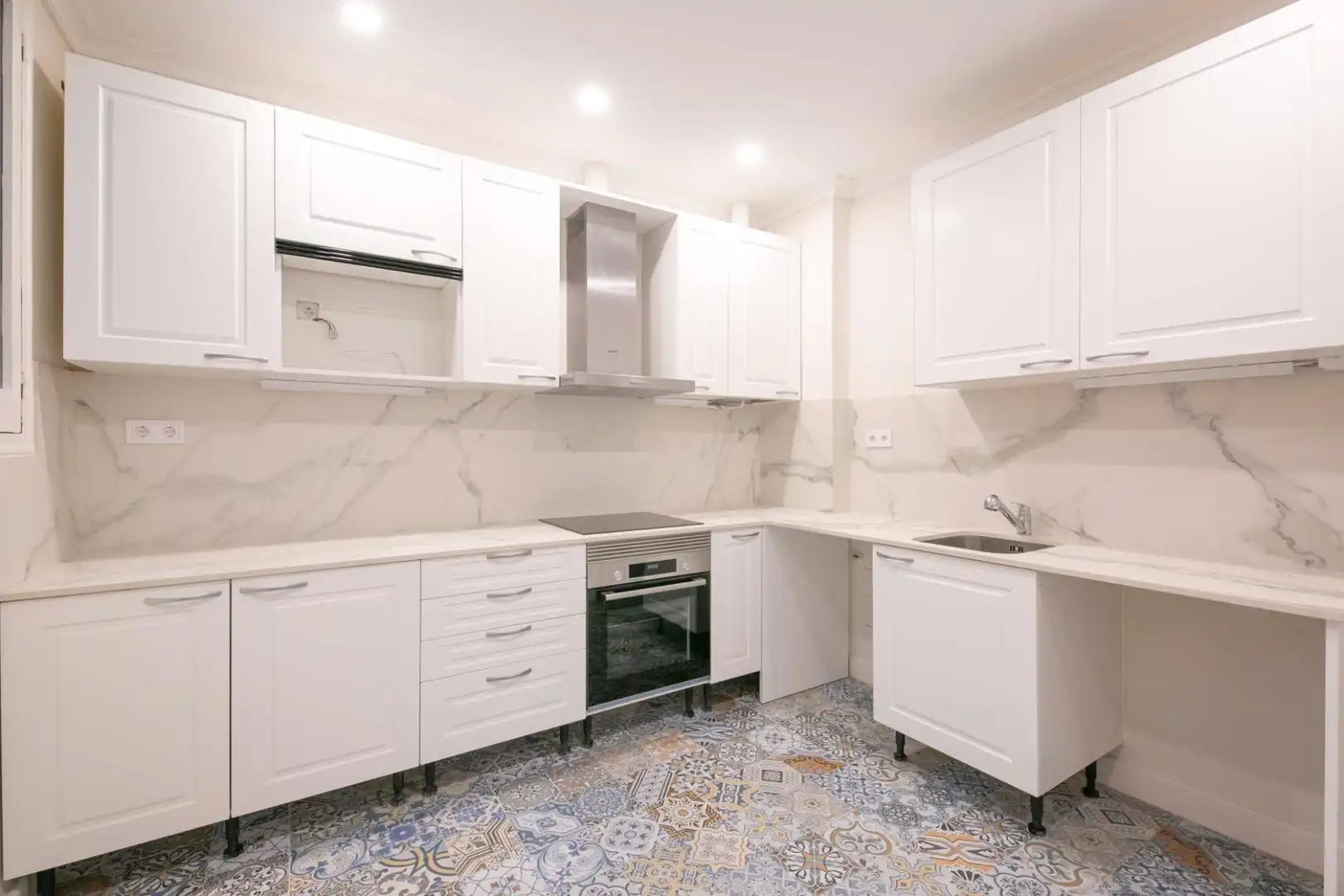 Cocina de Piso de alquiler en Barcelona con Aire acondicionado, Calefacción y Balcón