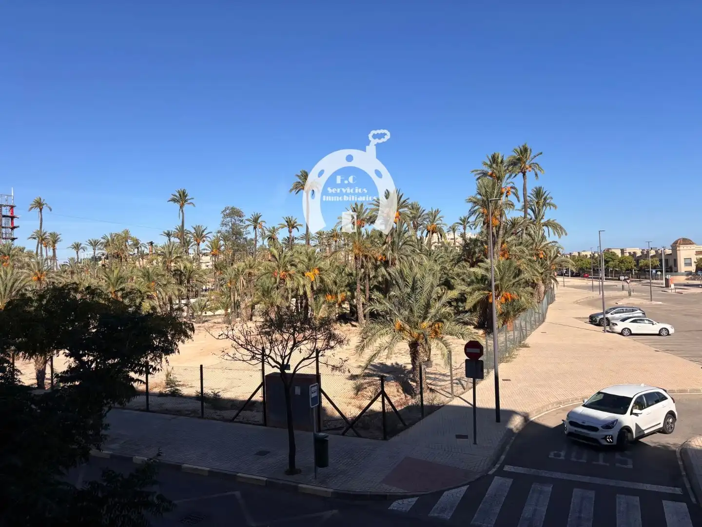 Vista exterior de Pis en venda en Elche / Elx amb Aire condicionat, Terrassa i Piscina
