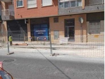 Local commercial à vendre à Avenida Poeta Julián Andúgar 59