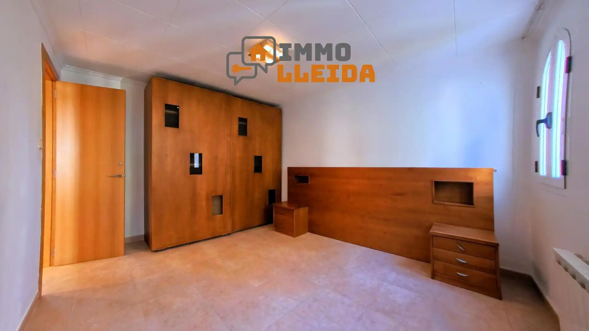 Habitación de Casa adosada en venta en Balaguer con Calefacción y Terraza
