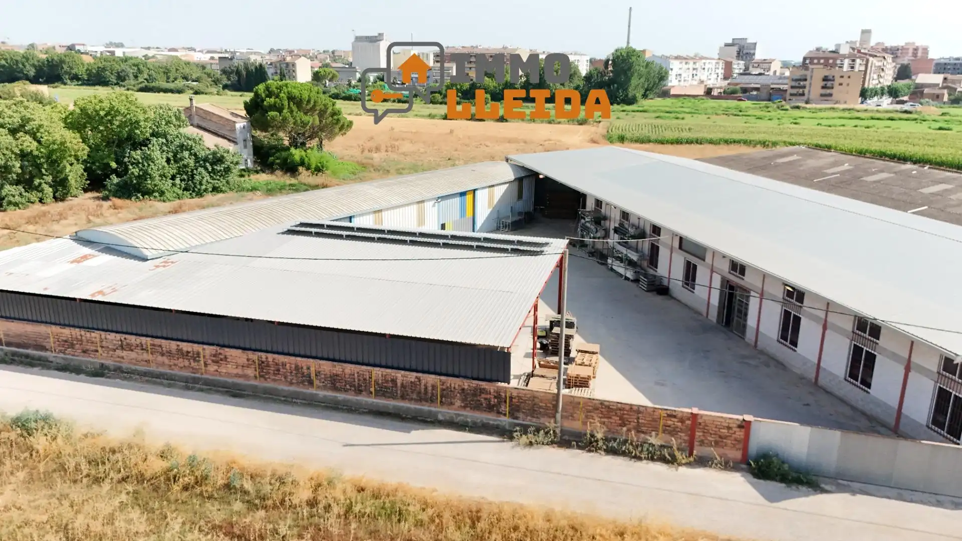 Vista exterior de Nau industrial de lloguer en Vallfogona de Balaguer