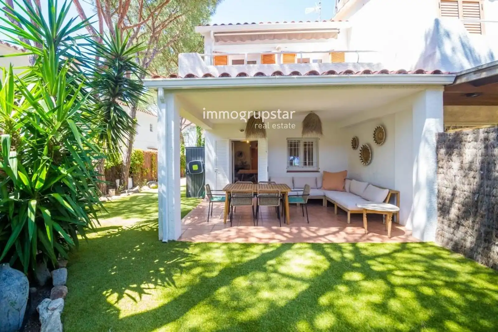 Casa a schiera con terrazza in vendita a de Lonze de Setembre
