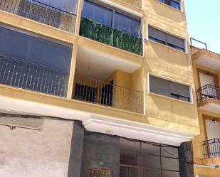 Vista exterior de Pis en venda en Torrevieja amb Aire condicionat, Calefacció i Terrassa