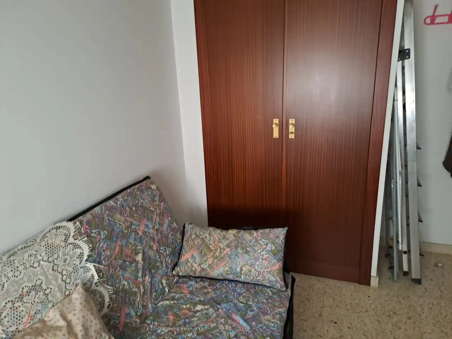 Dormitori de Pis en venda en Cunit amb Terrassa, Moblat i Forn