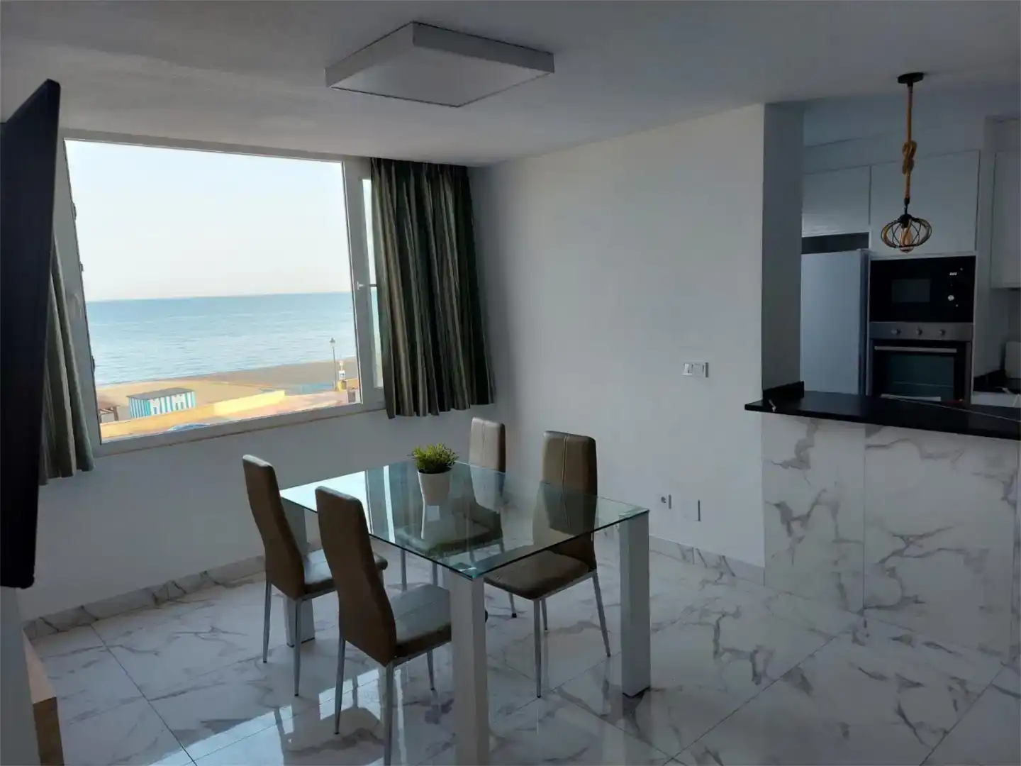 Comedor de Piso de alquiler en San Luis de Sabinillas