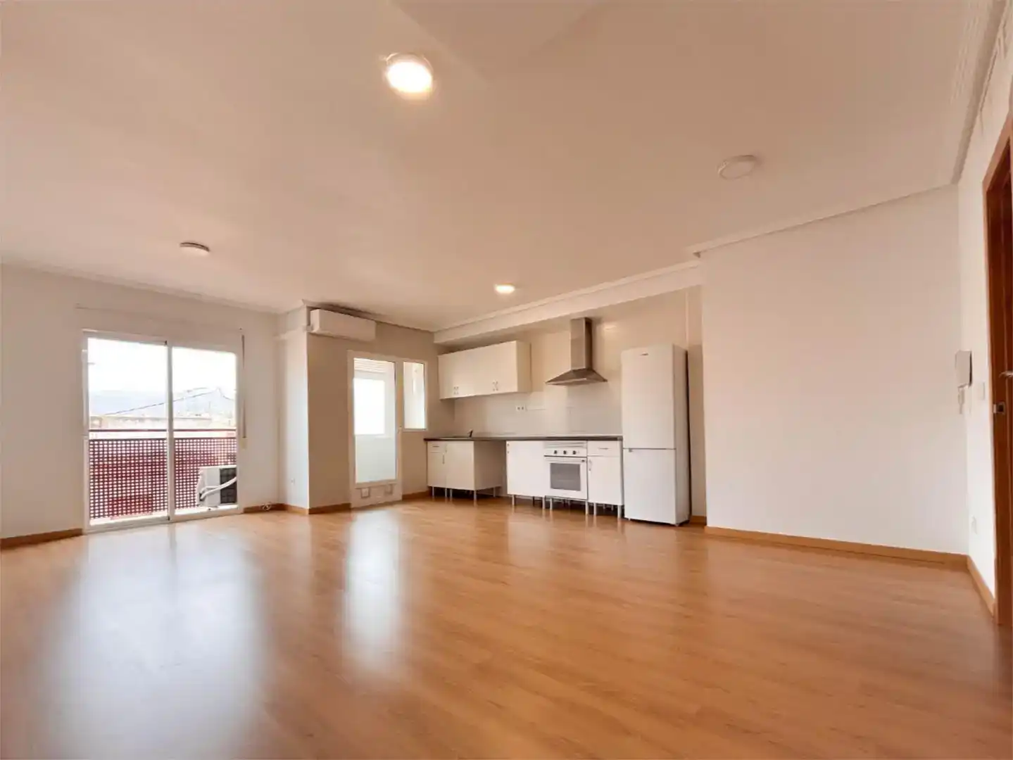Vista exterior de Piso en venta en Pedanías Oeste