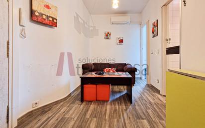 Living room of Apartment to rent in  Madrid Capital  with Heating, Furnished and Washing machine