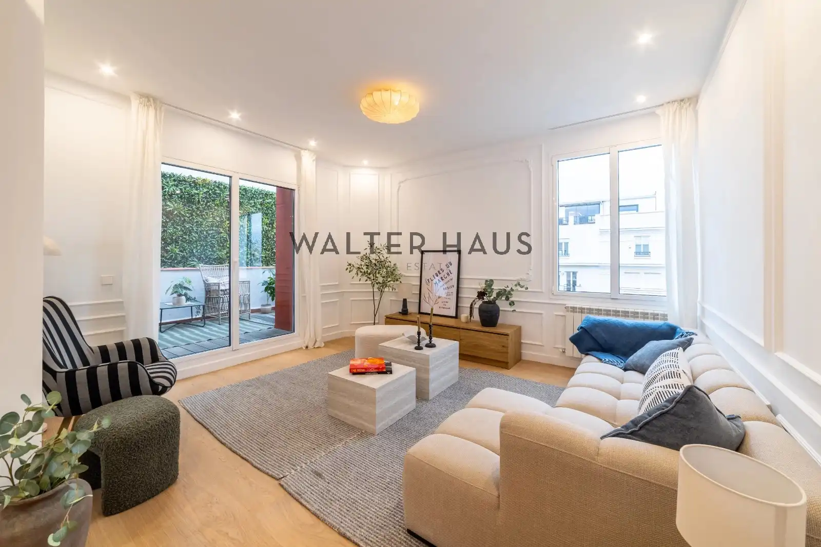 Penthouse with lift for sale in Calle Alcalá