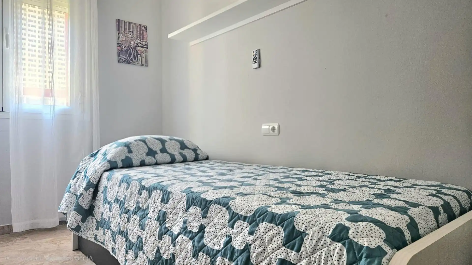 Dormitori de Pis en venda en Fuengirola amb Aire condicionat, Terrassa i Moblat