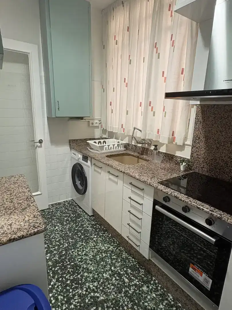 Cocina de Piso para compartir en Alzira con Aire acondicionado y Amueblado