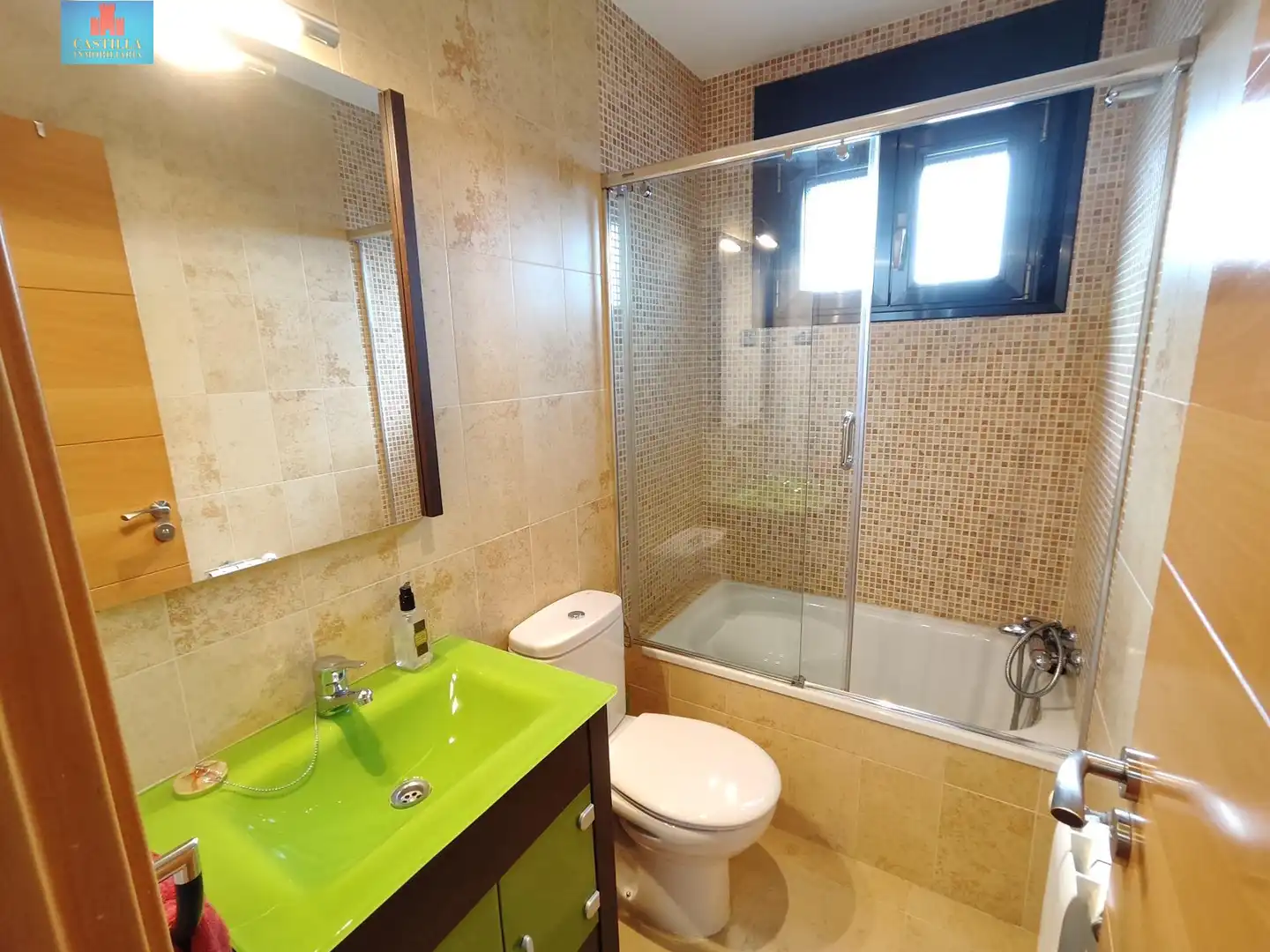 Baño de Casa adosada en venta en Ávila con Calefacción, Jardín privado y Terraza
