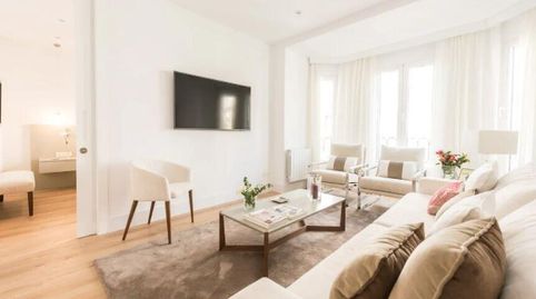 Foto 2 de Piso de alquiler en Castilla, Madrid Capital