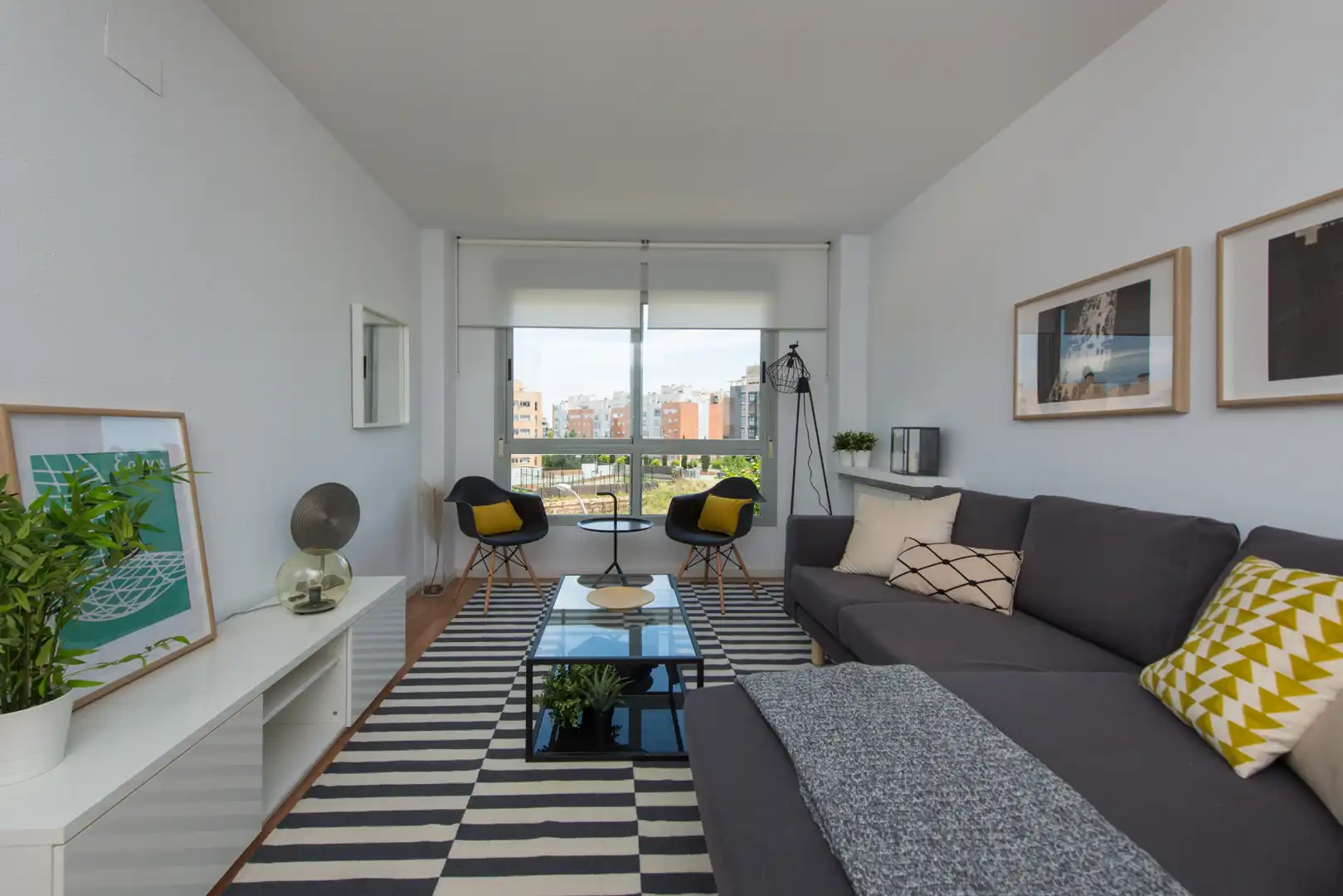 Sala de estar de Piso en venta en Madrid con Aire acondicionado, Trastero y Piscina comunitaria