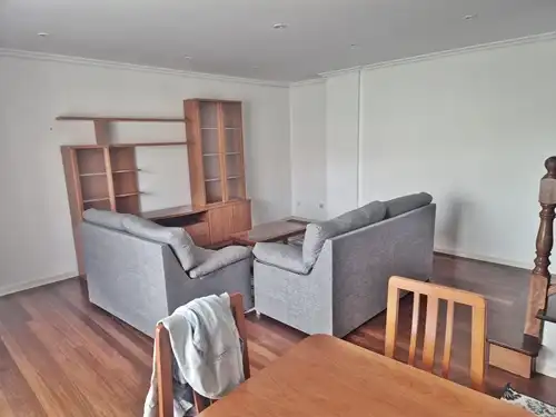 Sala d'estar de Dúplex en venda en Santa Cruz de Bezana amb Calefacció