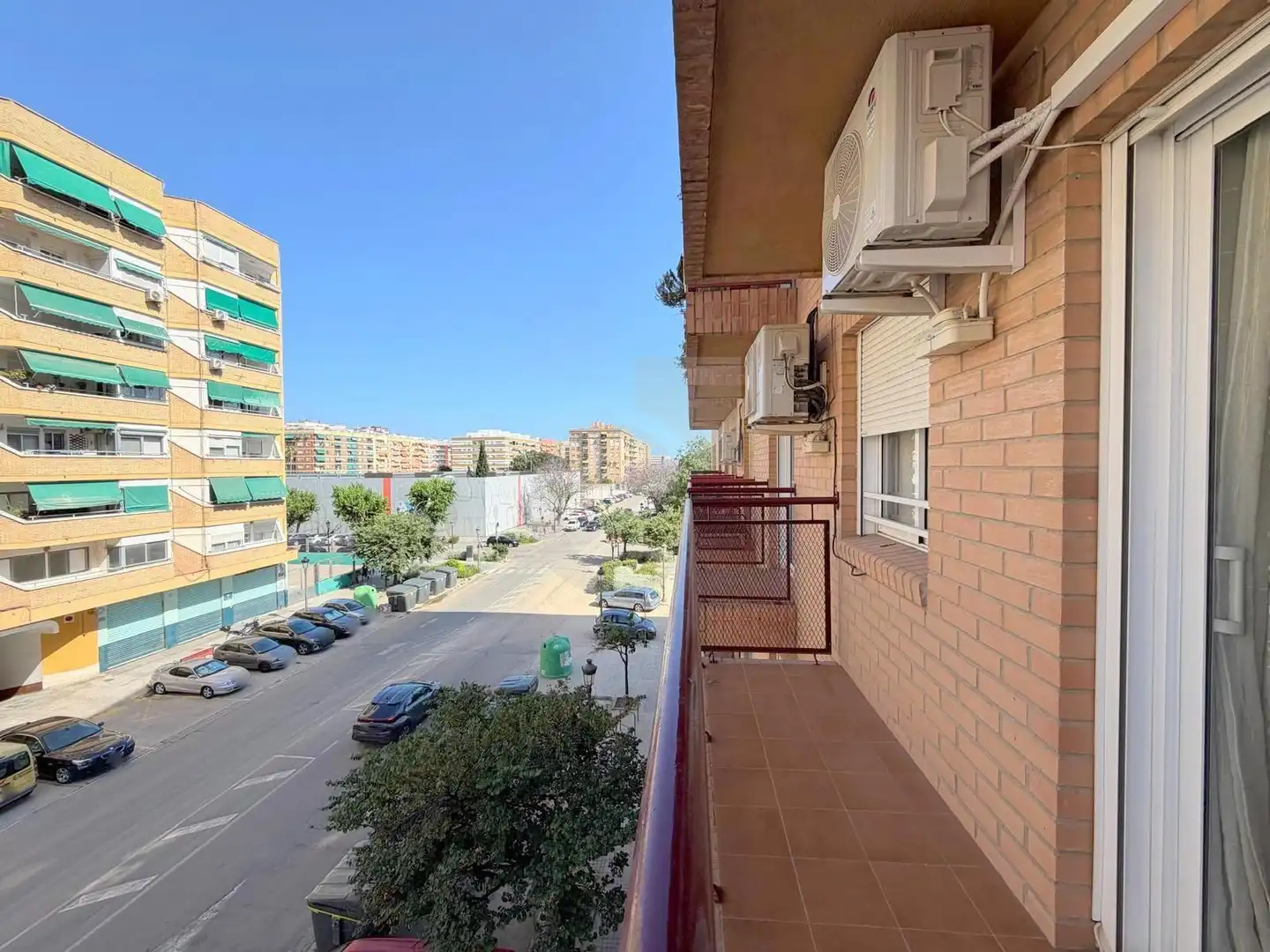 Vista exterior de Pis de lloguer en Valencia amb Aire condicionat, Terrassa i Moblat