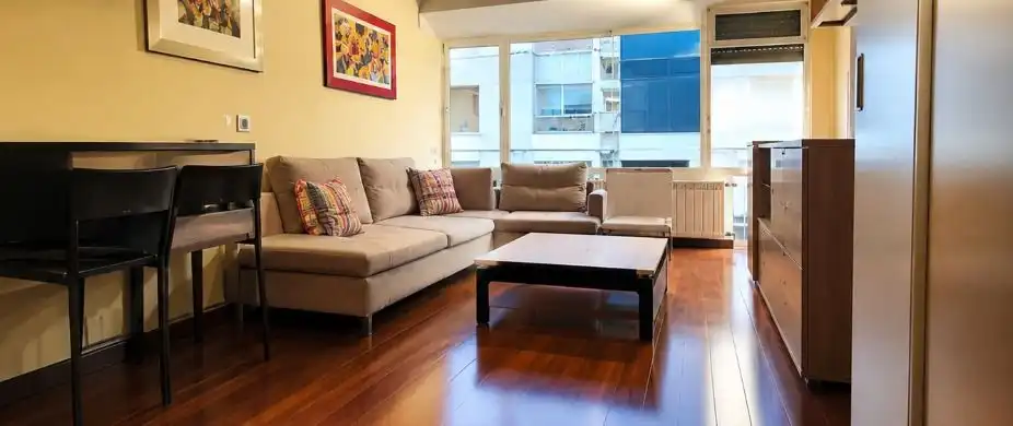 Appartamento con terrazza in vendita a Carrer de València, imagen 4