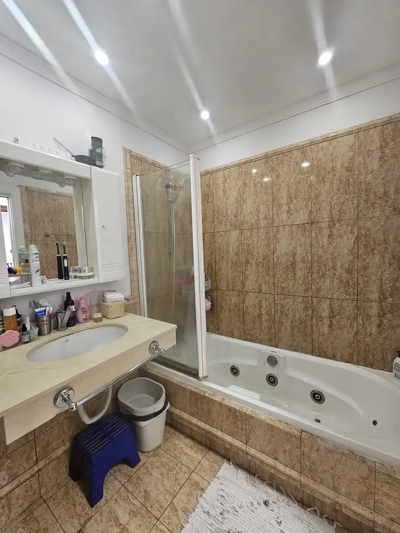 Bany de Apartament en venda en Marbella amb Terrassa, Traster i Moblat