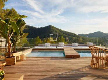 Villa avec balcon à vendre à Santa Eulària