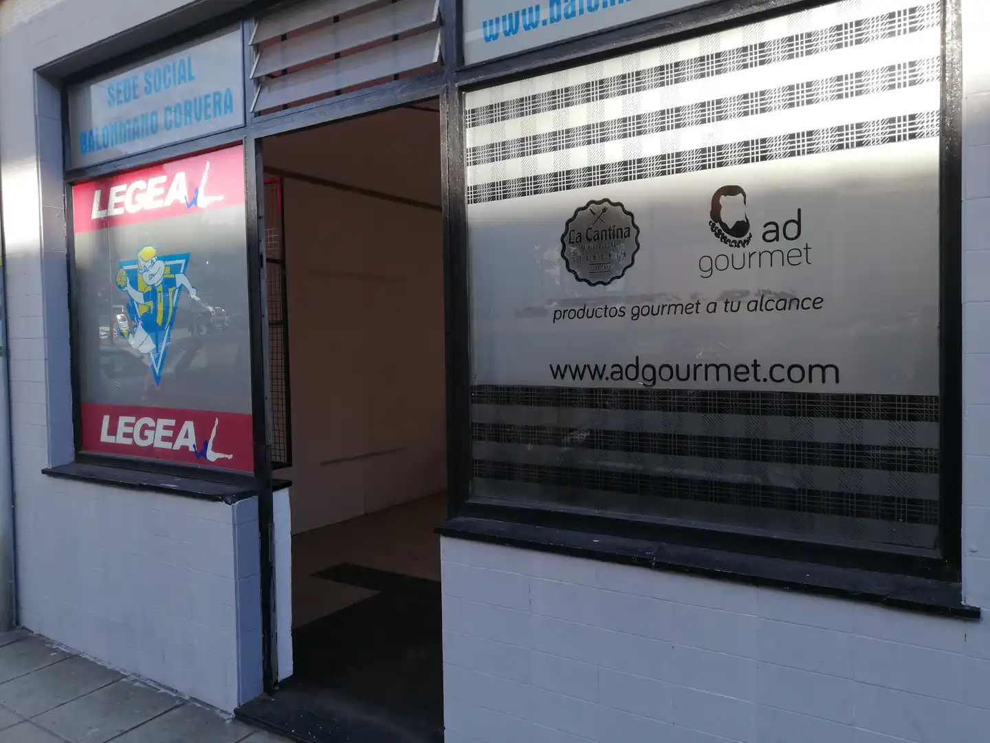 Locale commerciale in affitto a Plaza Vistahermosa