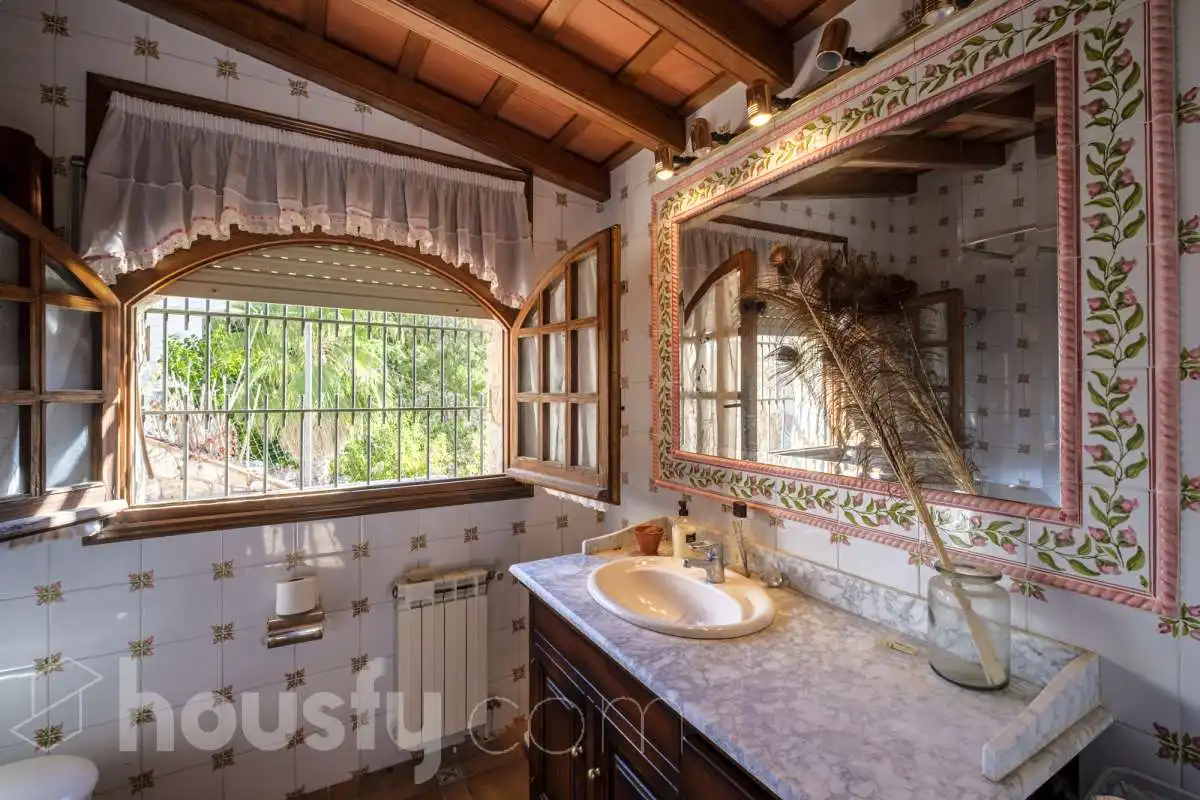Detached house with pool for sale in Calle Bergueda ., imagen 18