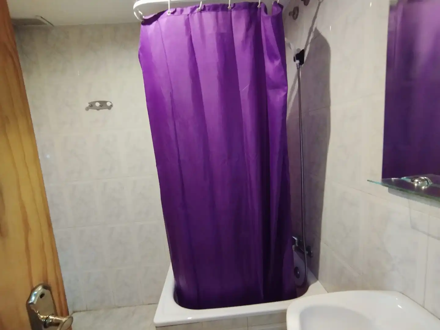 Bathroom of Flat for sale in Tomelloso  with Terrace, Storage room and Furnished