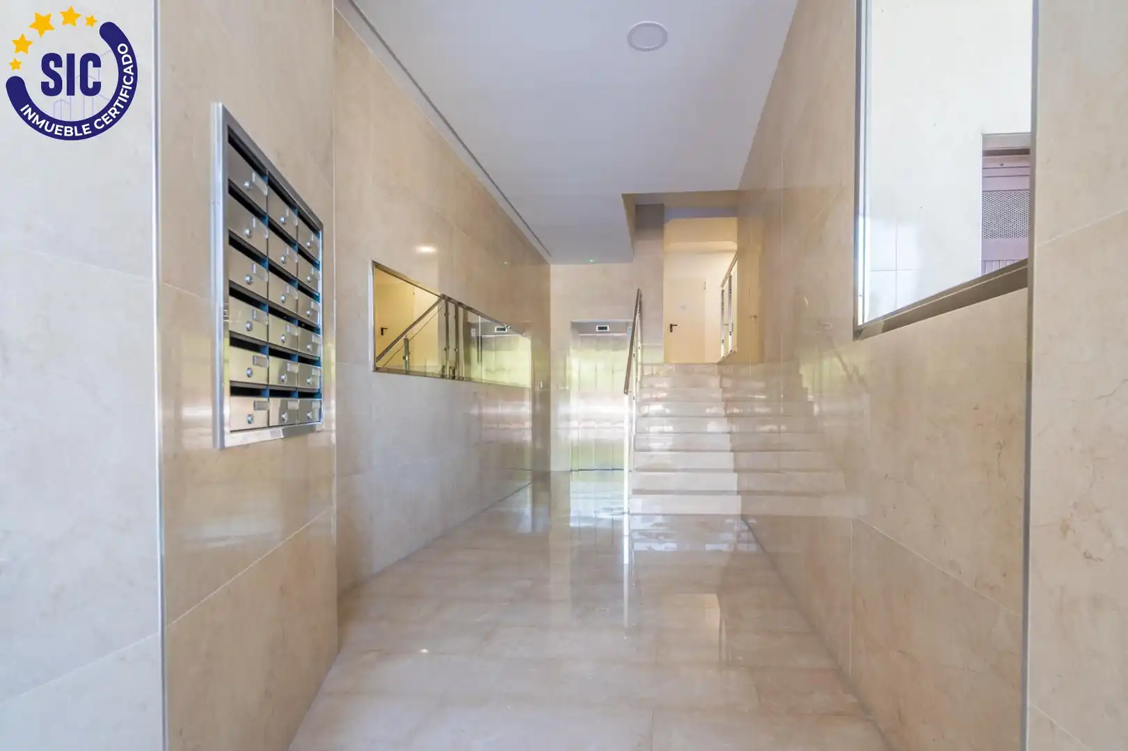 Piso en venta en Valencia con Aire acondicionado, Jardín privado y Terraza
