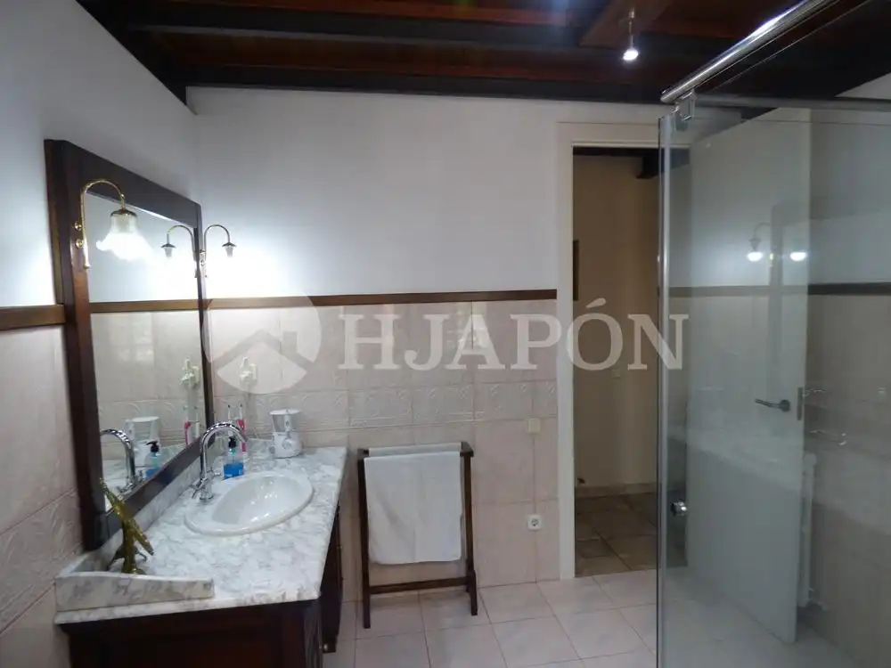 Bany de Casa o xalet en venda en Teià amb Calefacció, Jardí privat i Terrassa