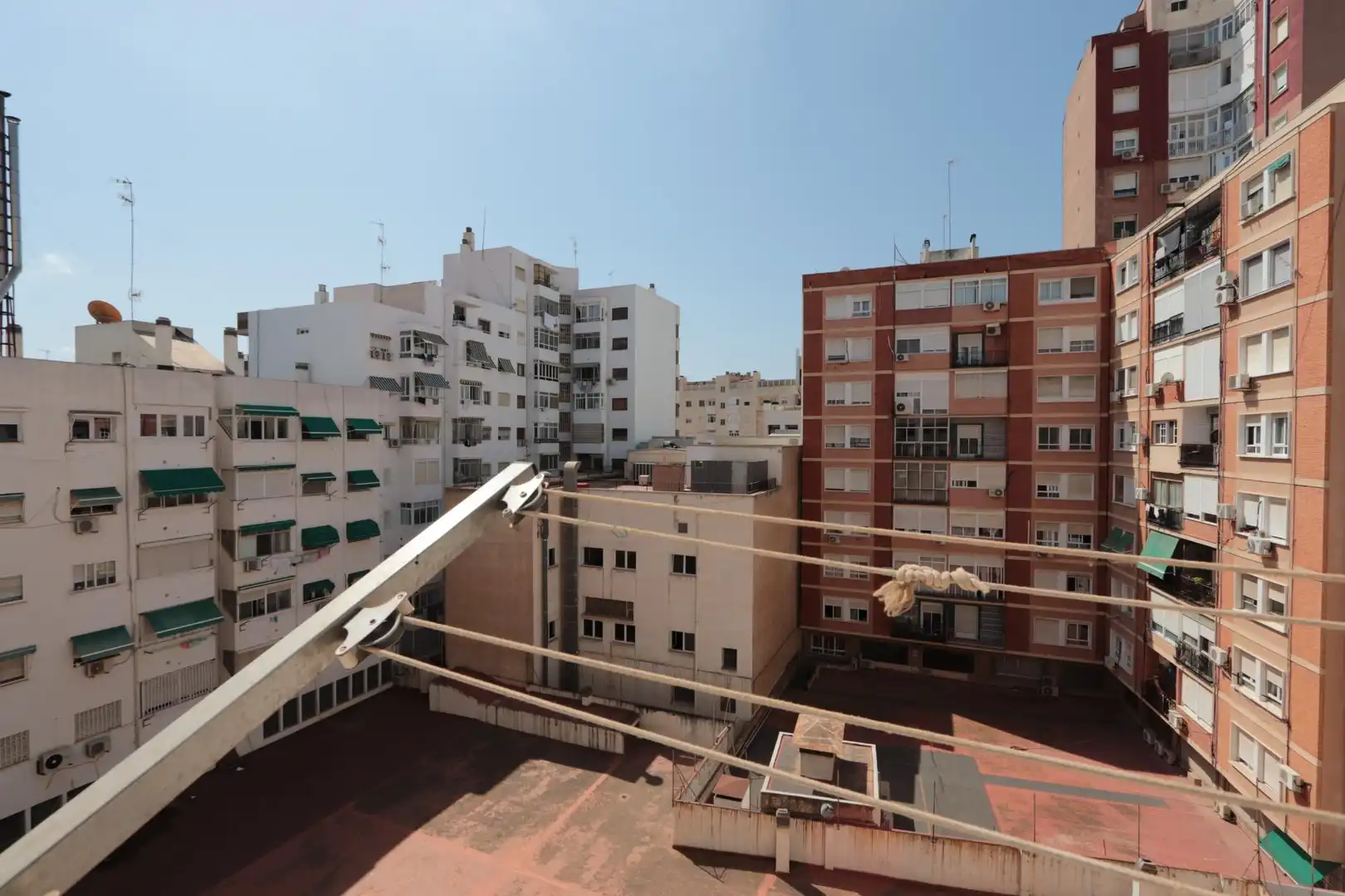 Vista exterior de Pis en venda en Cartagena amb Calefacció i Parquet