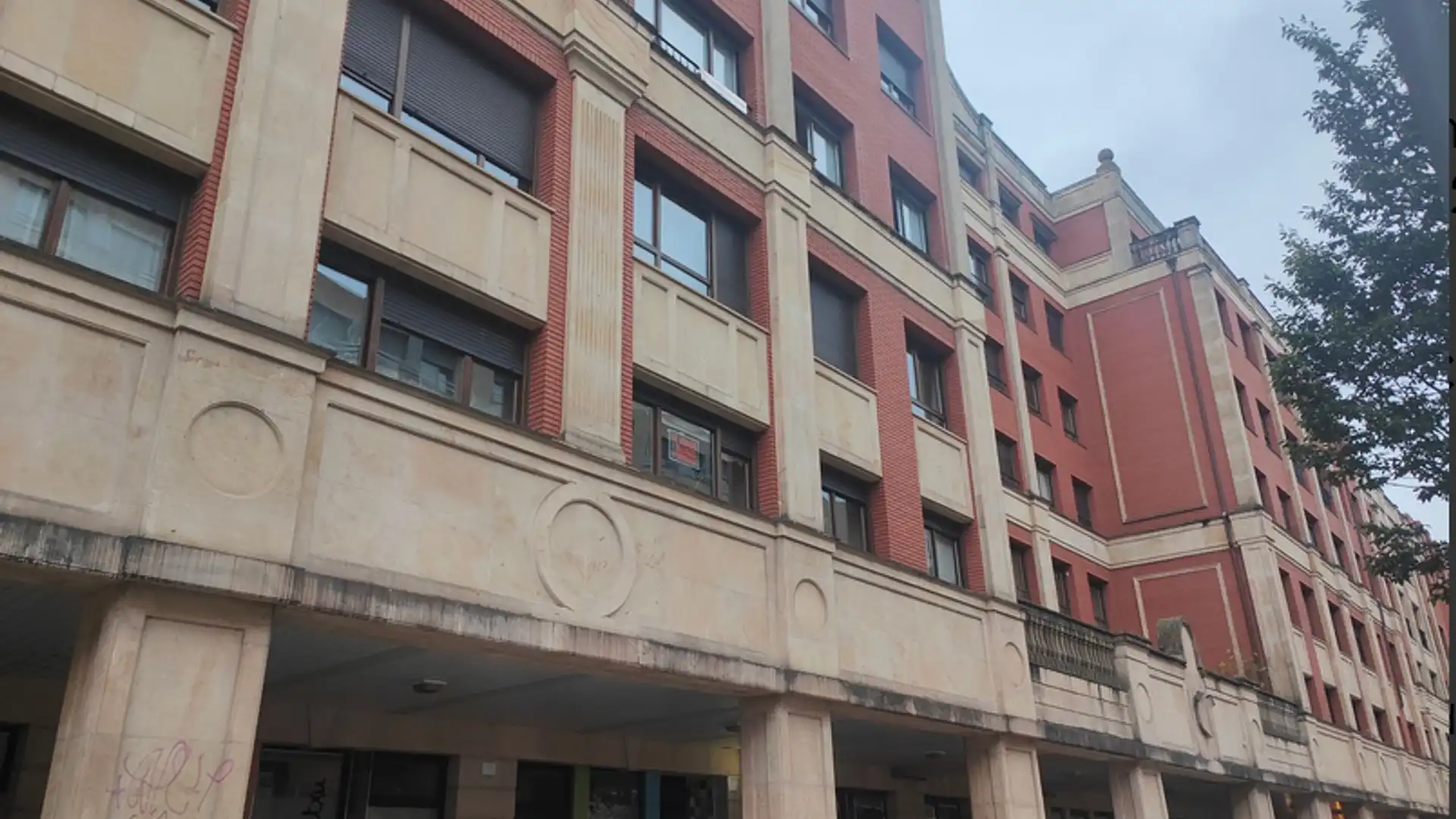 Exterior view of Flat for sale in Leioa  with Heating, Storage room and Community pool