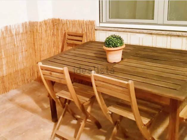 Piso en Alquiler en Calle Alcalde Suárez Llanos en Carolinas Bajas