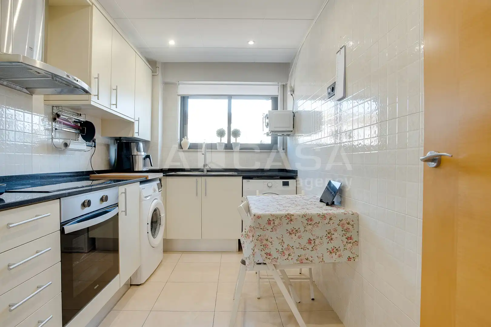 Cocina de Dúplex en venta en Les Franqueses del Vallès con Aire acondicionado, Calefacción y Parquet