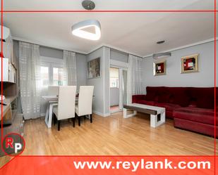 Living room of Flat for sale in Coslada  with Heating, Parquet flooring and Terrace