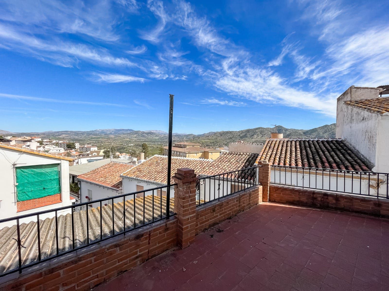 Exterior view of House or chalet for sale in Álora  with Air Conditioner, Heating and Terrace