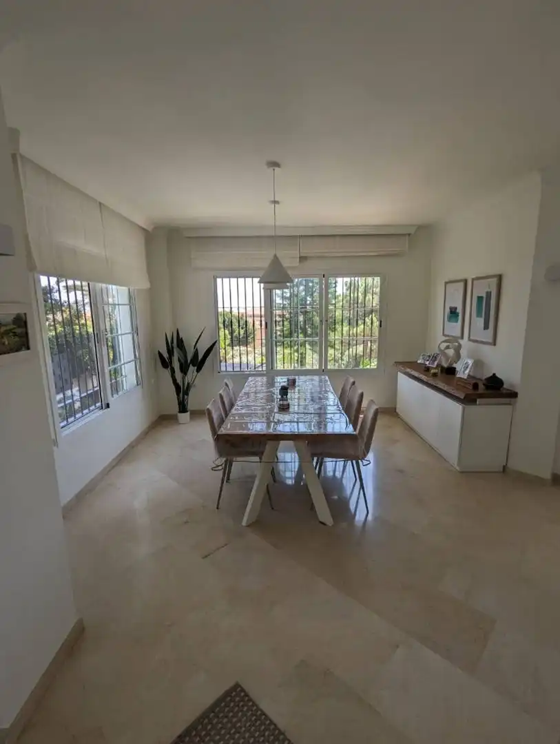 Menjador de Casa o xalet de lloguer en Marbella amb Terrassa
