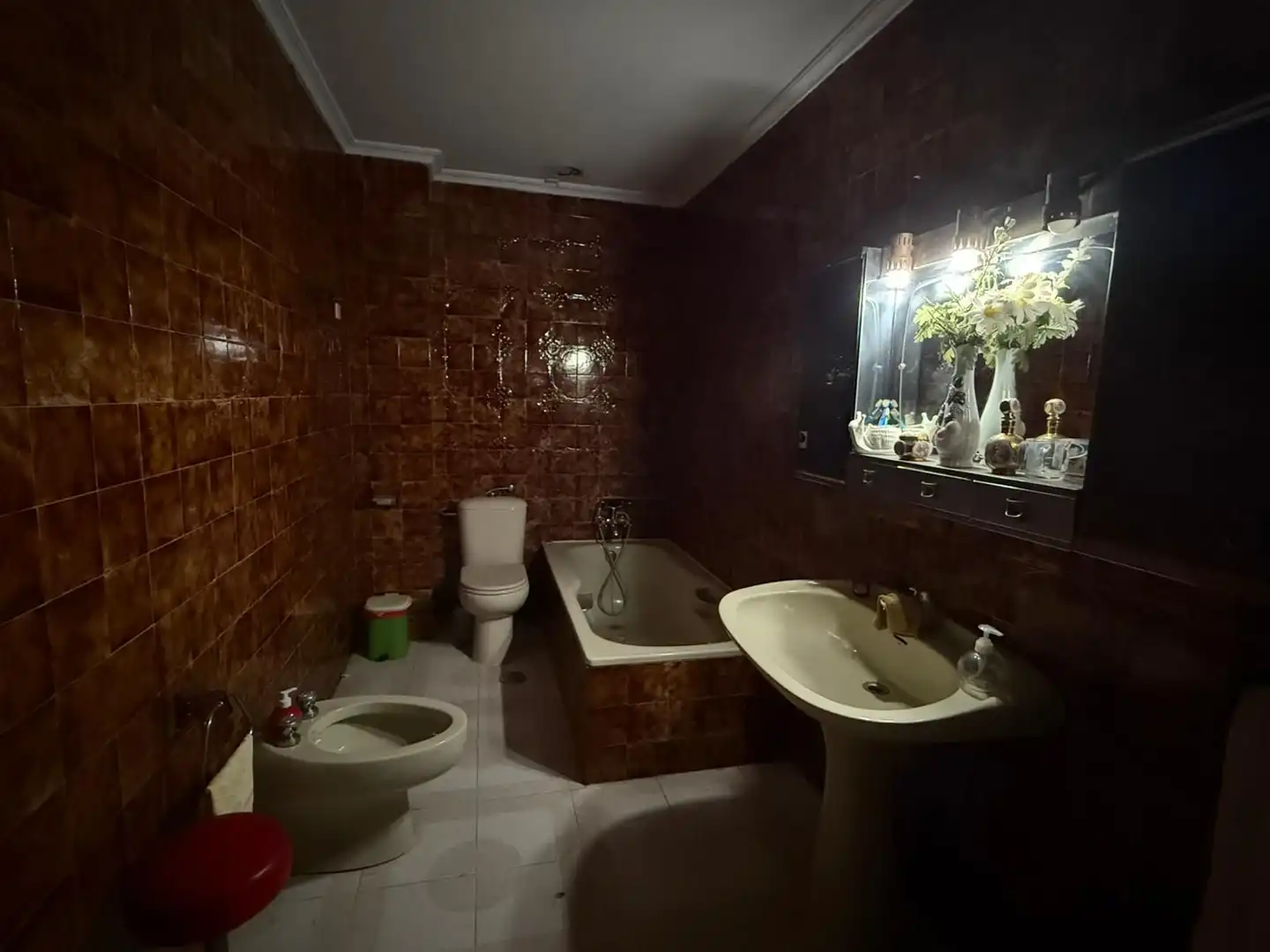 Bathroom of Houses for sale in Sevilla