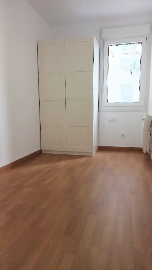 Habitación de Piso de alquiler en A Coruña Capital  con Calefacción y Parquet