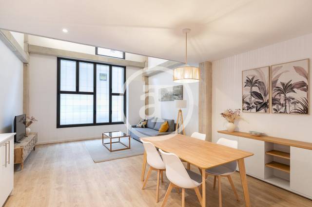 Dúplex en Alquiler en Vallhonrat en El Poble Sec - Parc de Montjuïc