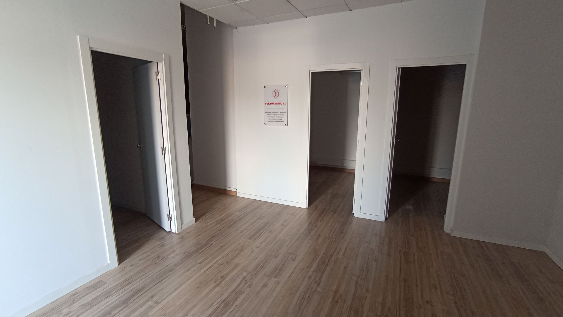 Premises to rent in  Lleida Capital  with Air Conditioner, Heating and Parquet flooring