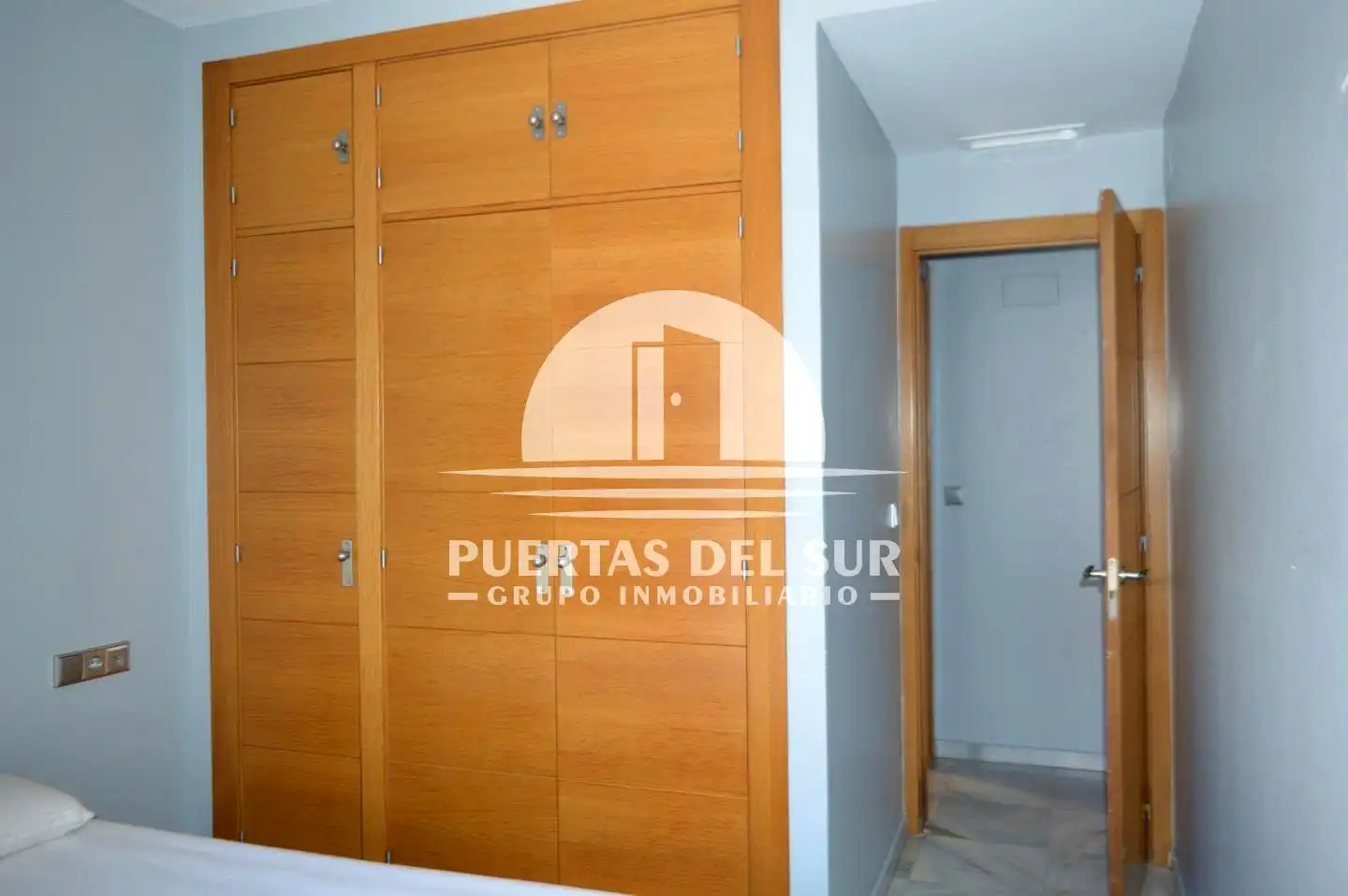 Ground floor for sale in Rota  with Air Conditioner
