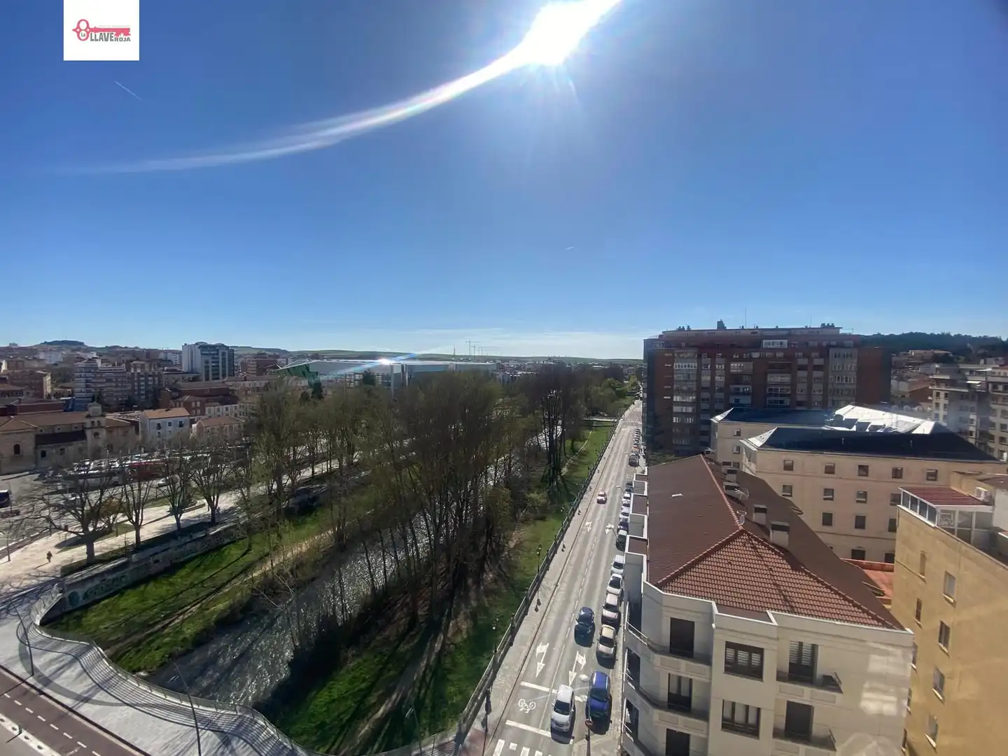 Vista exterior de Pis en venda en Burgos amb Calefacció, Terrassa i Moblat