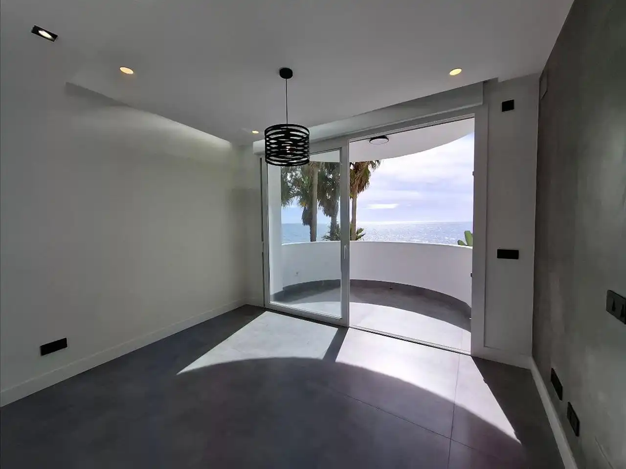 Apartament amb piscina en venda a Calahonda, imagen 7