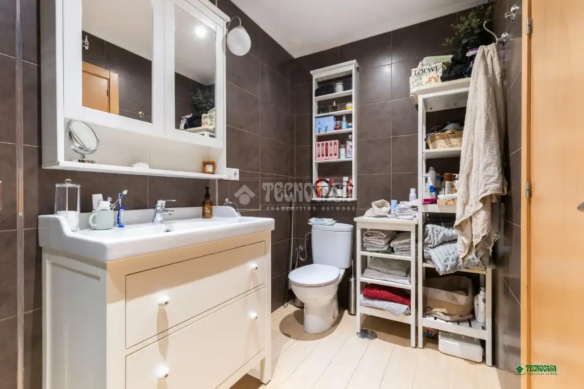 Badezimmer von Wohnung zum Verkauf in Níjar mit Heizung und Balkon