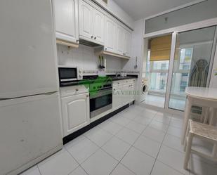 Kitchen of Flat to rent in Santiago de Compostela 