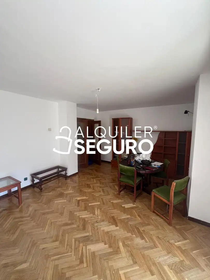 Sala d'estar de Pis de lloguer en Madrid amb Aire condicionat, Calefacció i Terrassa